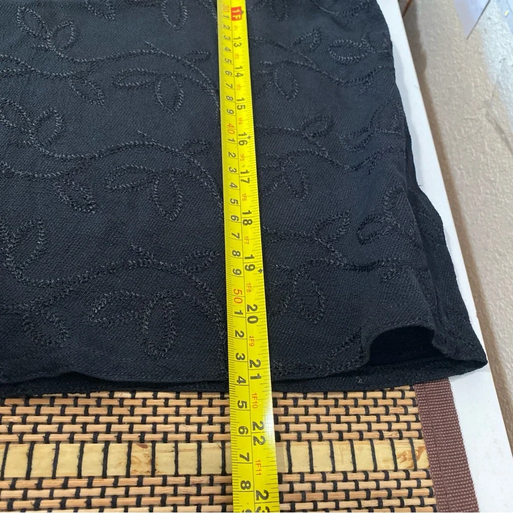 J. Jill Black Embroidered V-Neck Long Sleeve Top XL Textured Floral Made in‎ USA